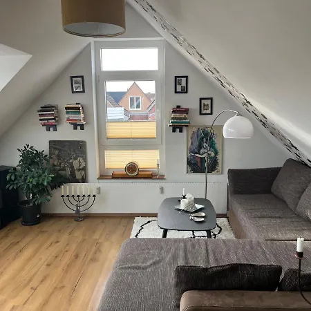 Gemuetliche Mitten In Apartment Esens